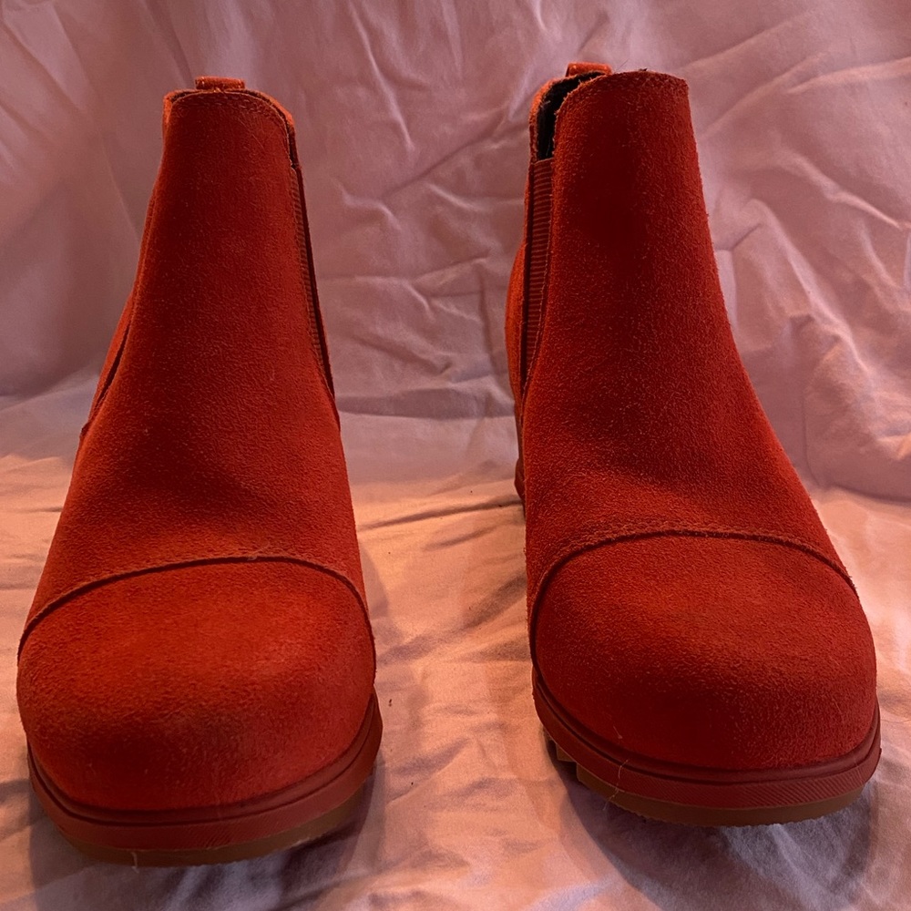 Sorel Evie II orange suede wedge ankle boot US 9